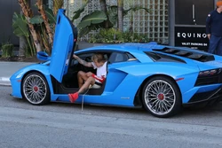 Justine bieber Lamborghini Aventador S