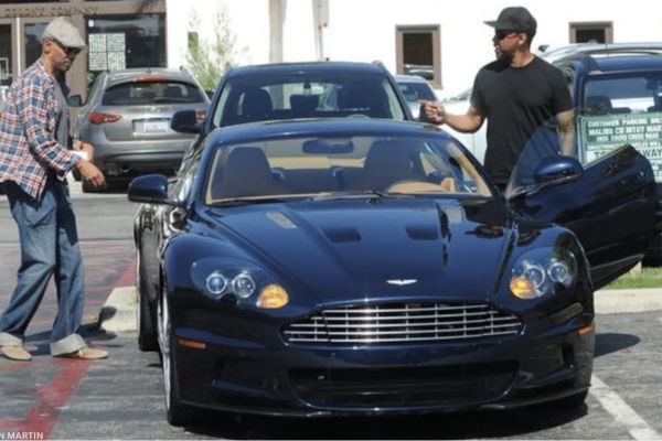 Aston Martin DBS