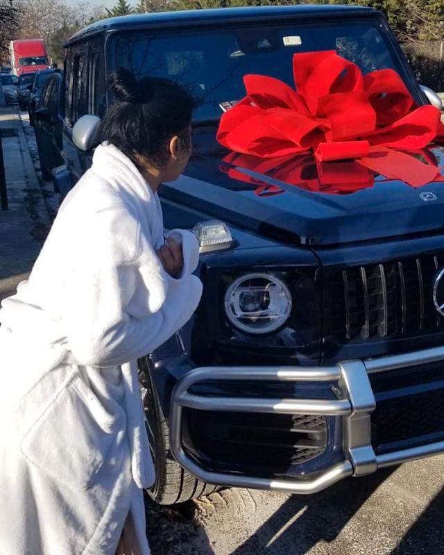 Cardi B Mercedes AMG G63