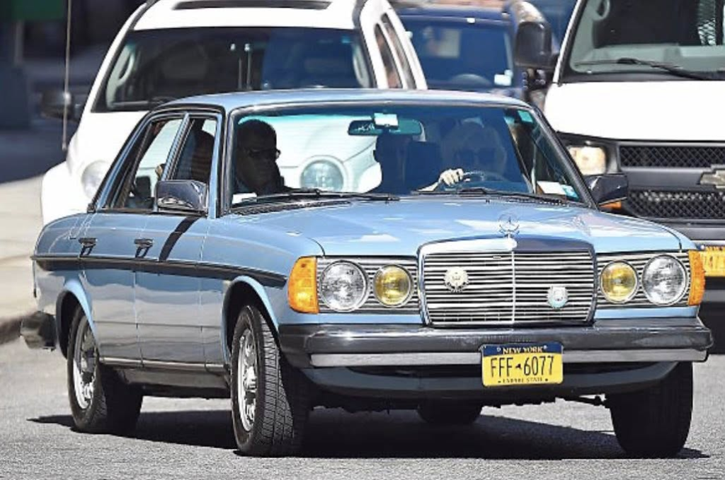 Mercedes W123 300D (1983)