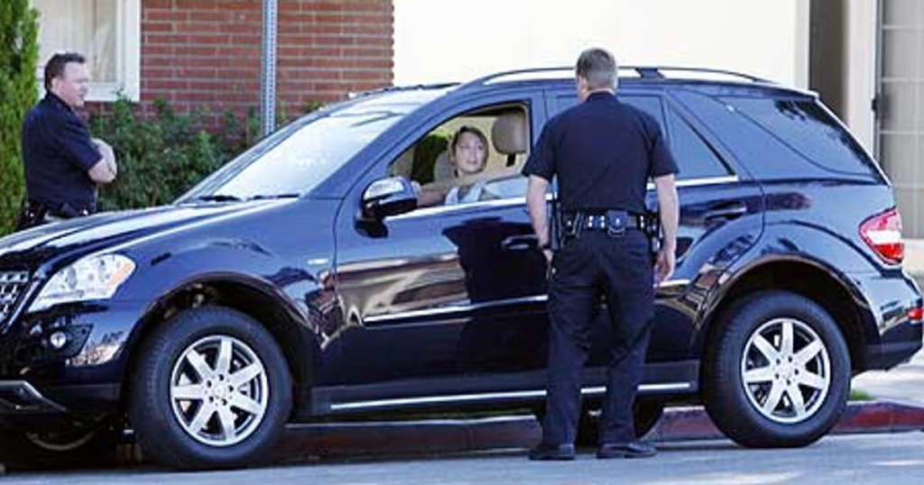 Miley Cyrus Mercedes ML 450 Hybrid (2011)